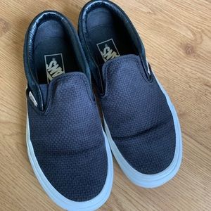 Vans interwoven pattern